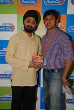 at Teri Rehmatein music launch in Radio City, Mumbai on 3rd Feb 2012 (13).JPG